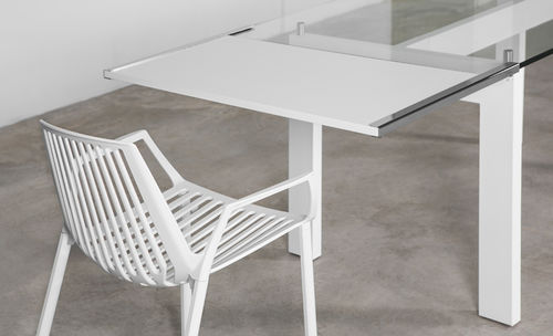 Tavolo contemporaneo - EXTEN - MASIS - in vetro / rettangolare / allungabile