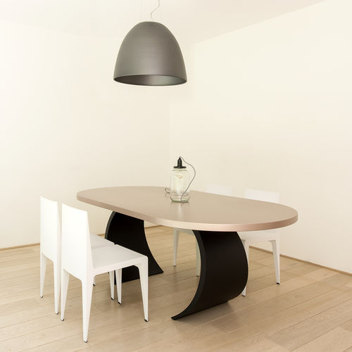 Tavolo da pranzo contemporaneo - ARCO - R&J Luxe Furniture - in acciaio / in alluminio / con supporto in alluminio