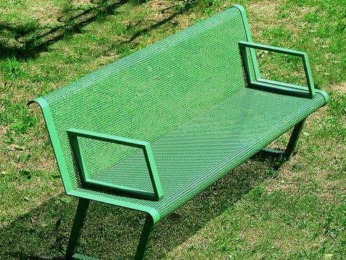 Panca per spazi pubblici contemporanea - P72 - Euroelement Ltd. - in metallo / con schienale / con braccioli