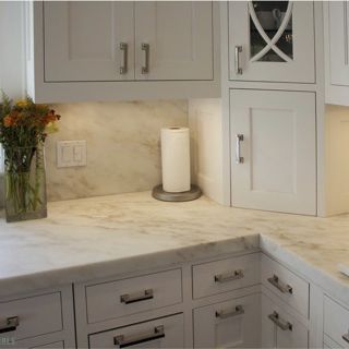 Piano di lavoro in marmo - ALABAMA WHITE - WALL GRANITE SERVICE SRL - da cucina / bianco
