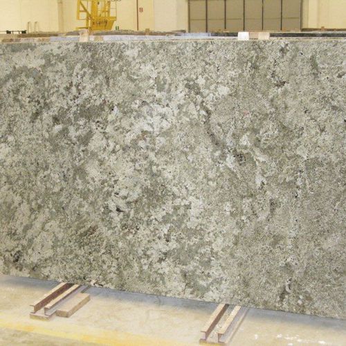 Lastra in pietra in granito - NAMIB GREEN - WALL GRANITE SERVICE SRL - per pavimento / bocciardata / grigia