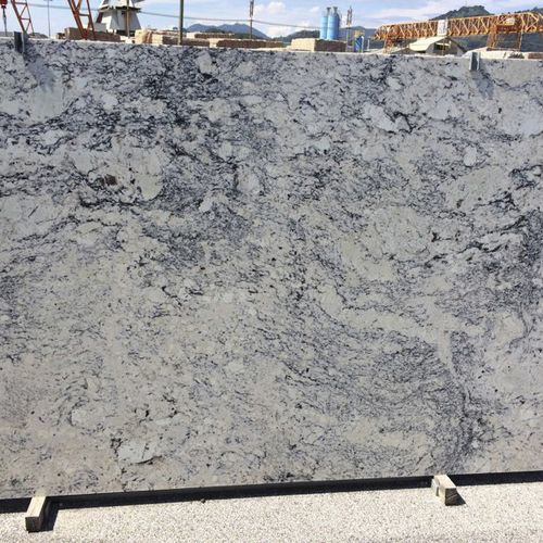 Lastra in pietra in granito - WHITE ICE - WALL GRANITE SERVICE SRL - per pavimento / spazzolata / grigia