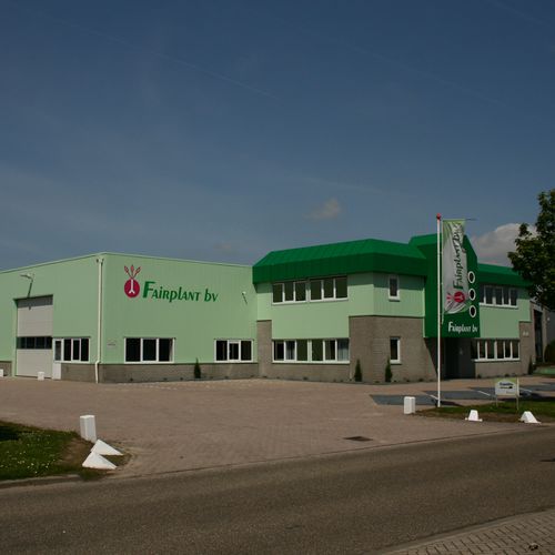 Lamiera metallica per rivestimento di facciata - Q-LINEX - AFS International B.V. - decorativa / in acciaio inossidabile / in rame