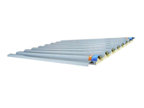 Pannello per coperture in poliuretano - PLUS 28™ - Centrometal - isolante / in lamiera grecata