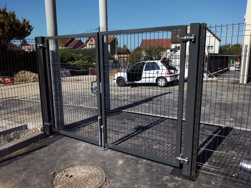 Cancello battente - PIVOTANT FR-14 - Indusmetal Torres - in metallo / in rete metallica / industriale