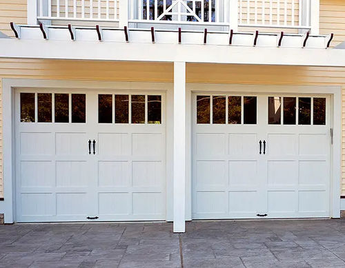 Porta sezionale per garage - RESERVE® WOOD SEMI-CUSTOM - Copy door - battente / in cedro / in mogano