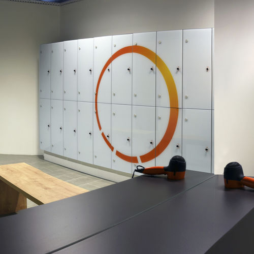 Armadietto spogliatoio in vetro - GLASS - Frajt s.r.o. - per impianto sportivo / per ufficio / per centro benessere