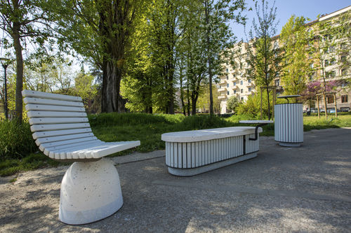 Panca per spazi pubblici design originale - COLLEZIONE SALOTTO MILANESE - STANDARD - THE ITALIAN LAB SRL - in legno / in lamiera d'acciaio / in cemento