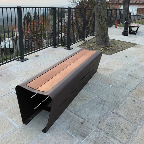 Panca per spazi pubblici contemporanea - MAC - THE ITALIAN LAB SRL - in lamiera d'acciaio / in legno esotico / senza schienale