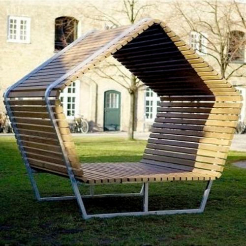 Panca per spazi pubblici contemporanea - URBAN SHELTER RELAX - THE ITALIAN LAB SRL - in materiale composito / in acciaio galvanizzato / in legno