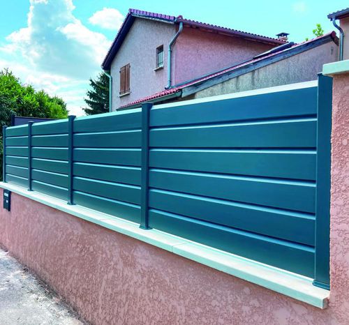 Recinzione a lamelle - AREA - GYT - residenziale / in alluminio / traforata