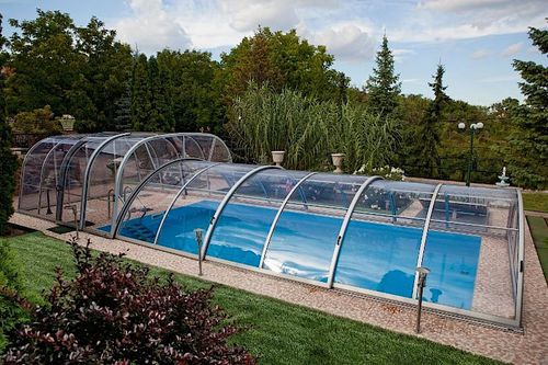 Copertura per piscina bassa - NEXUS - Gullberg & Jansson AB - scorrevole / in alluminio / a motore