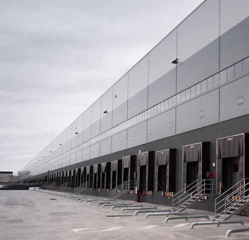 Rivestimento di facciata in pannelli - GRANITE® STANDARD   - ArcelorMittal Europe – Flat Products - in acciaio / in poliestere / verticale
