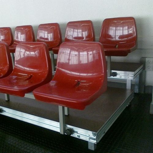 Sedia per gradinata con schienale basso - 1981 series - Mott Mobile Systeme GmbH &Co. KG - contemporanea / resistente agli UV / in polipropilene