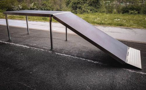 Rampa d'accesso di scena - Mott Mobile Systeme GmbH &Co. KG - in alluminio / in lamiera / portatile