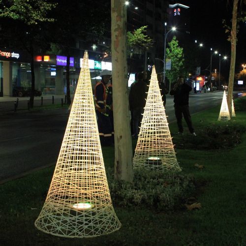 Decorazione natalizia luminosa a LED - Cone B - Terra Group - 3D / da pavimento / per uso residenziale