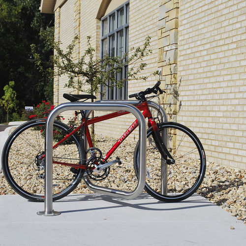 Rastrelliera per biciclette a pavimento - GENESIS™ - Madrax - per spazi pubblici / in acciaio galvanizzato / in acciaio con rivestimento a polvere