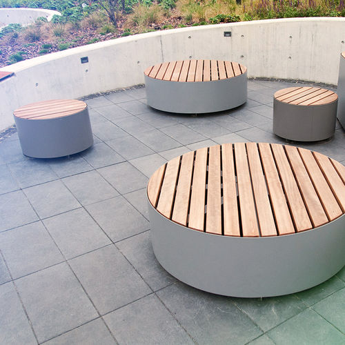 Panca per spazi pubblici contemporanea - UNIVERSE 02.455 - ZANO Street Furniture - in legno esotico / in picea / in acciaio inossidabile