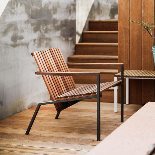 Poltrona contemporanea - AXIS LA155 - egoé - in legno massiccio / in acciaio / impilabile