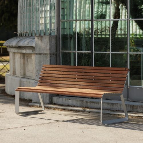 Panca per spazi pubblici contemporanea - I2-301 - egoé - in legno massiccio / in frassino / in legno oliato