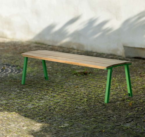 Panca per spazi pubblici contemporanea - E2-111 - egoé - in legno massiccio / in frassino / in legno oliato