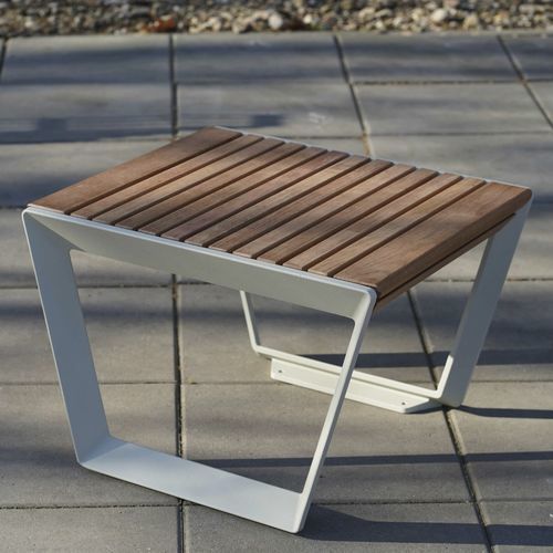 Sgabello contemporaneo - A2-121 - egoé - in legno massiccio / in frassino / in legno oliato