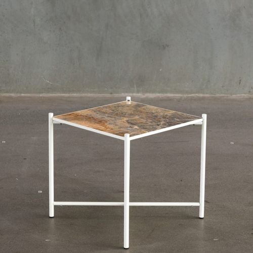 Tavolo d'appoggio contemporaneo - Handvark - in metallo / in marmo / quadrato
