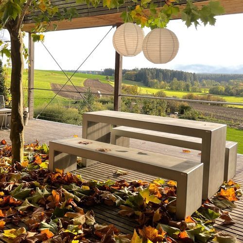 Set tavolo e panca contemporaneo - Sitzgruppe Pontis - CO33 - in calcestruzzo / da giardino / su misura