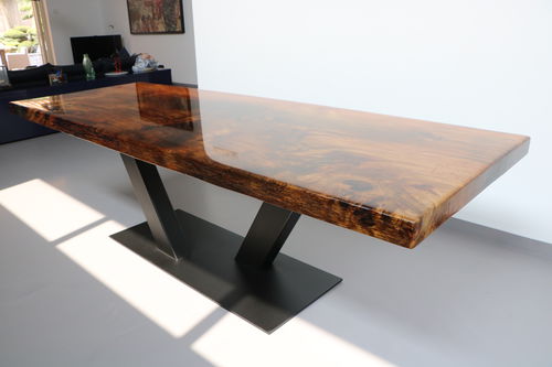 Tavolo da pranzo contemporaneo - KAURI - Unik - in legno massiccio / in legno laccato / in legno di latifoglie