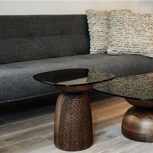 Tavolo d'appoggio contemporaneo - NERA - Zanat - in noce / in acero / in vetro