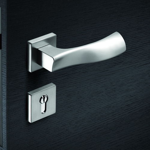 Maniglia per porta - LIVA - CEBI AS - in metallo / contemporanea