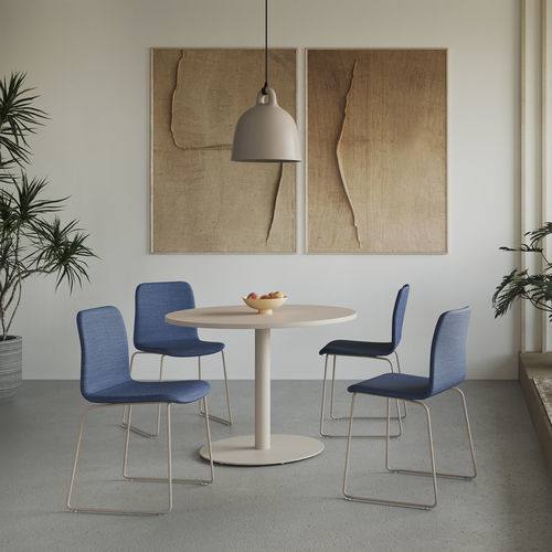 Sedia visitatore contemporanea - VAPAA - Nowy Styl - da interno / in tessuto / con supporto in metallo