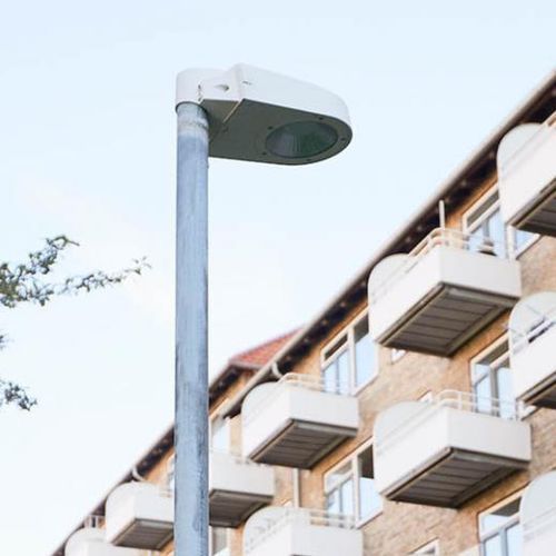 Lampione urbano - AERO - SG LIGHTING - contemporaneo / in alluminio / LED