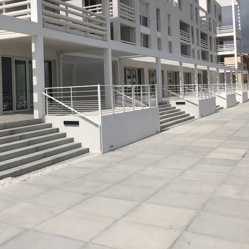 Lastricato in pietra - DALLE 99×99 - REPLIK - in pietra bocciardata / da esterno / per esterni