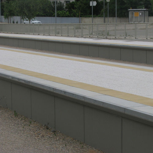 Muro di contenimento in cemento armato - QUAY - Farcimar - prefabbricato / per trasporti ferroviari
