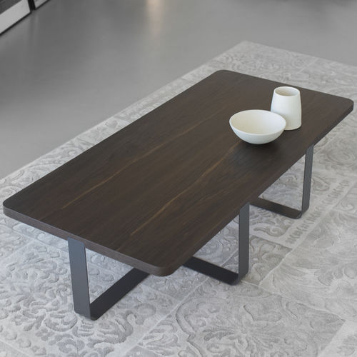 Tavolino basso contemporaneo - INN  - MEME DESIGN - in rovere / con supporto in metallo / rettangolare