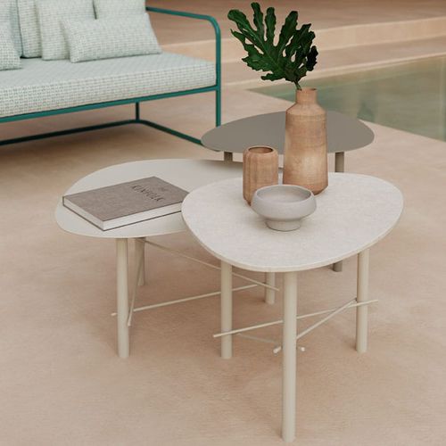 Tavolino basso contemporaneo - Cookie - MEME DESIGN - in laminato / con supporto in acciaio / triangolare