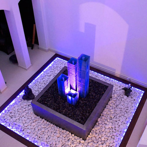 Fontana da interno - 4/15 - By Olivier Clavel - in vetro / contemporanea