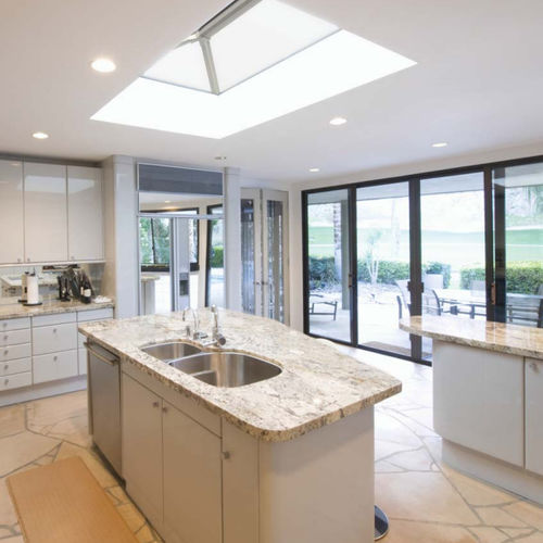 Lucernario per tetto - ULTRASKY - SKYGLAZE - con cornice di supporto in lamiera