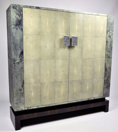 Credenza contemporanea - SYRACUSE - GINGER BROWN - in carta pergamena / in galuchat