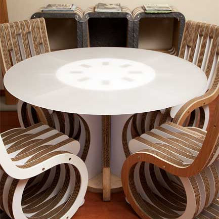 Tavolo da pranzo design originale - 7GIORNI - Lessmore - in vetro / in metacrilato / con base in cartone