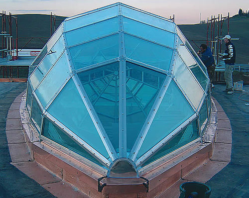 Cupola per illuminazione per tetto piano - DISCOTECA ESSENZA - LF ITALY
