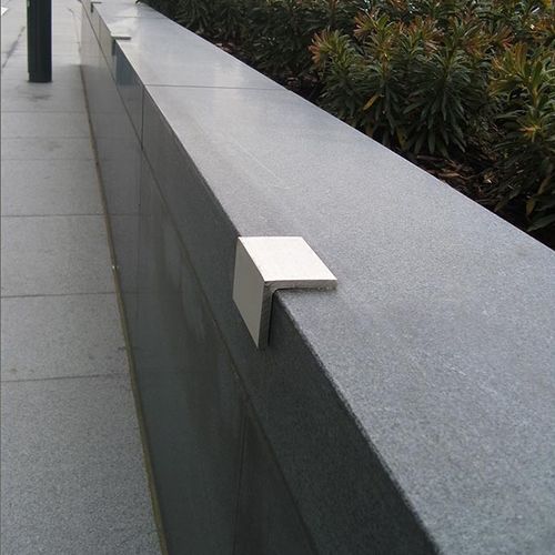 Borchia tattile in acciaio inossidabile - ANGLE SHAPED ANTI SKATE STUD - Kent Stainless - anti-skateboard / di dissuasione