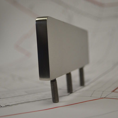 Borchia tattile in acciaio inossidabile - FIN SHAPED ANTI SKATE STUD - Kent Stainless - anti-skateboard / di dissuasione