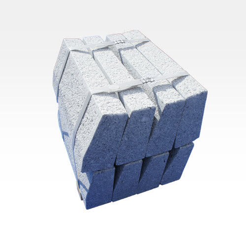 Bordura per marciapiede - KERBS : CHAMFER - DVTSTONE - in granito / rettangolare