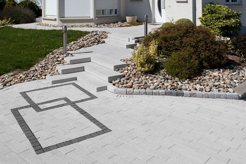 Pavé in calcestruzzo - TRECARO  - UHL - carrabile / per spazio pubblico