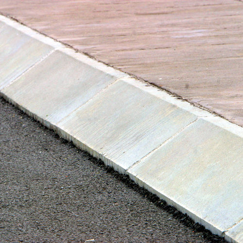 Bordura per marciapiede - C7 & C9 - Prefabricados Alberdi - in calcestruzzo / angolare