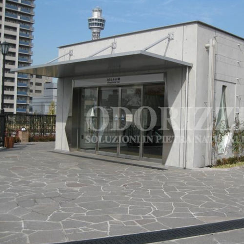 Pavé in porfido - PORFIRIS® : GRIGIO PLATA : MOSAIC - ODORIZZI soluzioni in pietra - da esterno / antiscivolo / resistente al gelo