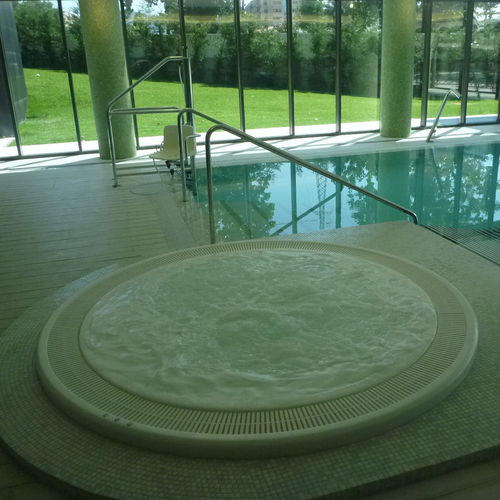Spa da incasso - CLUB 250 - AWD - rotonda / 7 posti / in acrilico