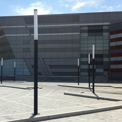 Colonna luminosa contemporanea - Altimi - Bottega 7 - in acciaio inossidabile / LED / da esterno